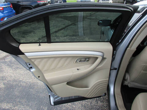 2018 Ford Taurus SEL