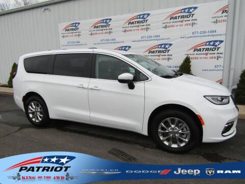 2023 Chrysler Pacifica for sale at PATRIOT CHRYSLER DODGE JEEP RAM in Oakland MD