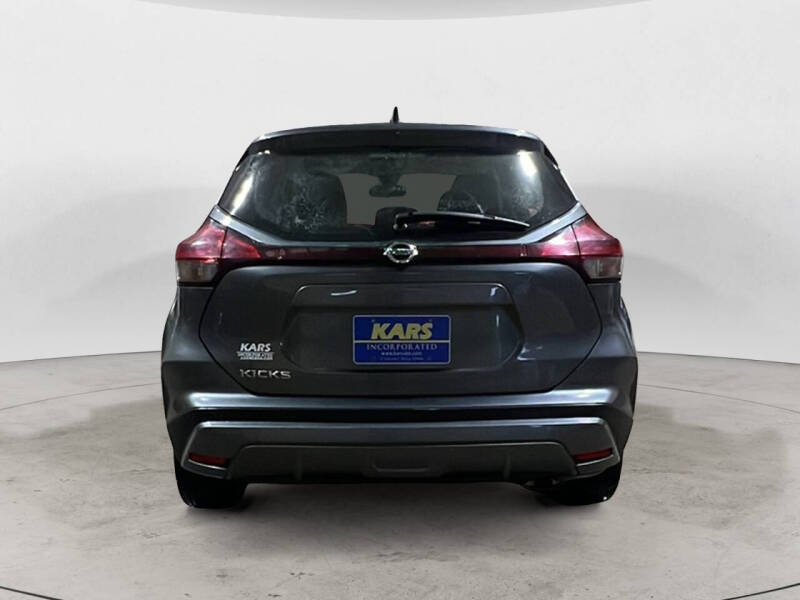 2021 Nissan Kicks S