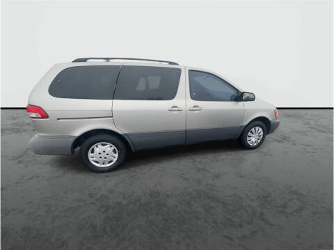2001 Toyota Sienna