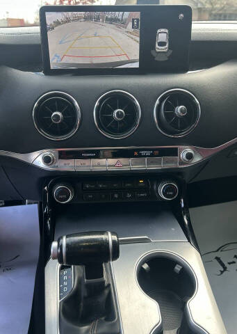 2022 Kia Stinger GT1