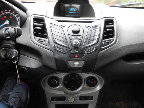 2014 Ford Fiesta SE