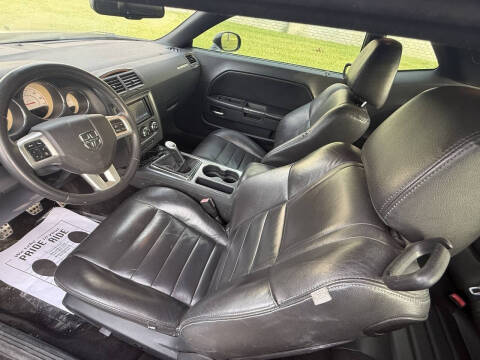 2013 Dodge Challenger R/T Plus