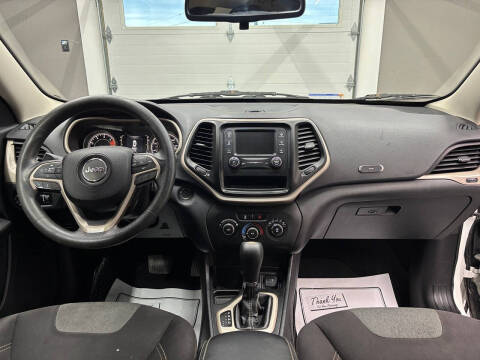 2016 Jeep Cherokee Sport