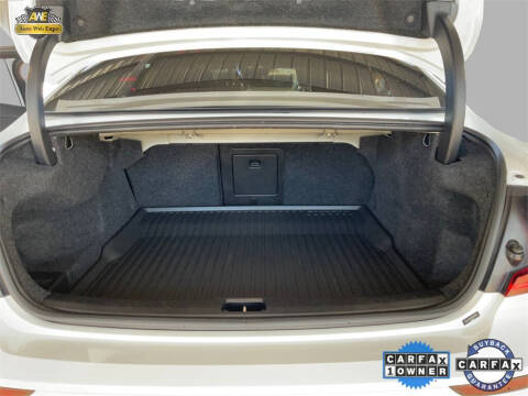 2024 Volvo S60 B5 Core Dark Theme