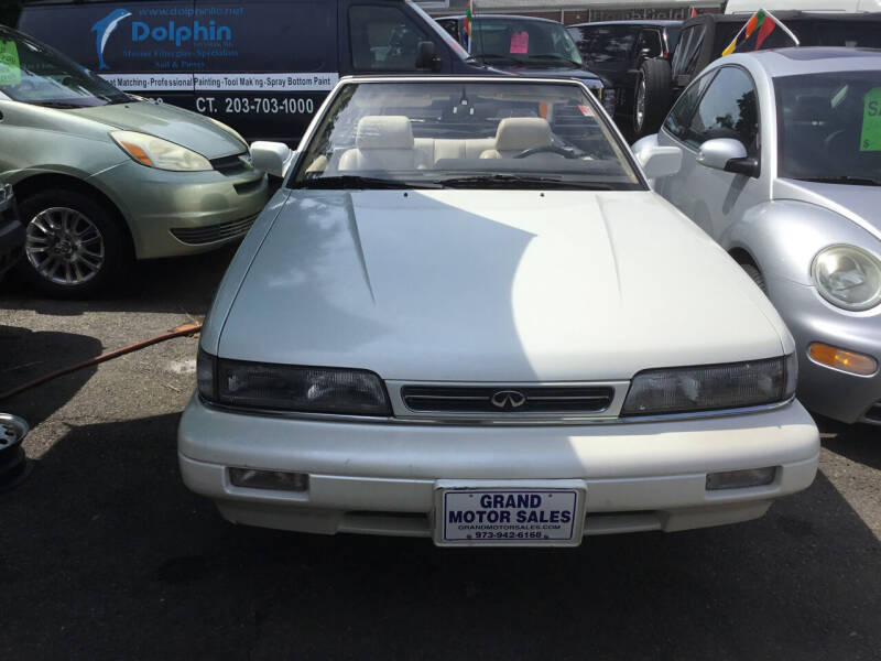 1992 Infiniti M30