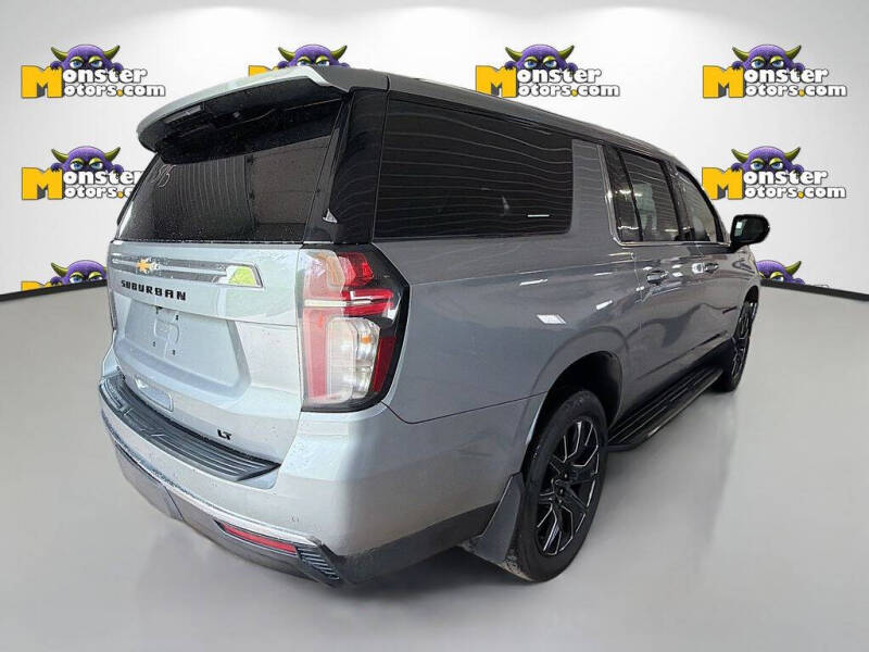 2024 Chevrolet Suburban LT