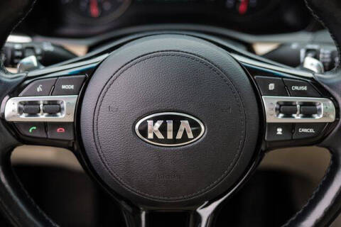 2018 Kia Cadenza Technology