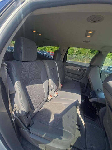 2017 Chevrolet Traverse LS