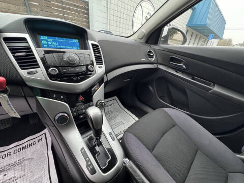 2013 Chevrolet Cruze 1LT Auto