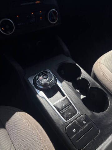 2020 Ford Escape S