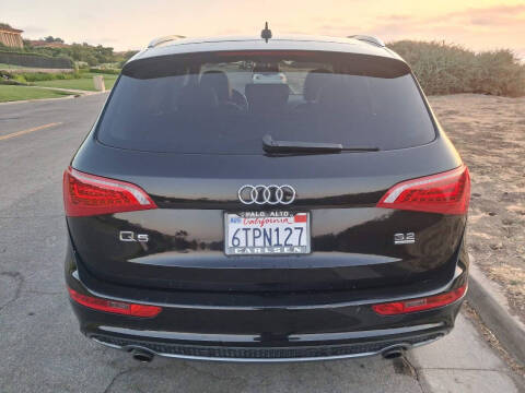 2011 Audi Q5 3.2 quattro Premium Plus