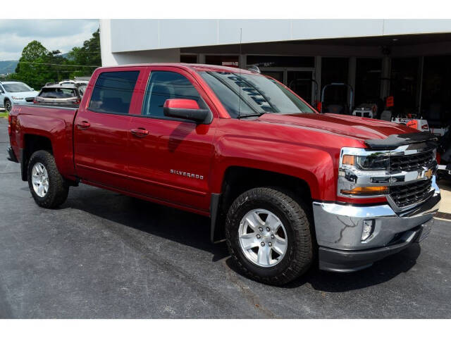 2018 Chevrolet Silverado 1500 for sale at EARL DUFF PRE-OWNED CENTER in Harriman, TN