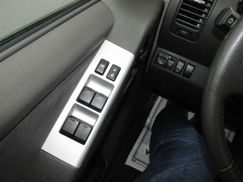 2010 Nissan Pathfinder SE