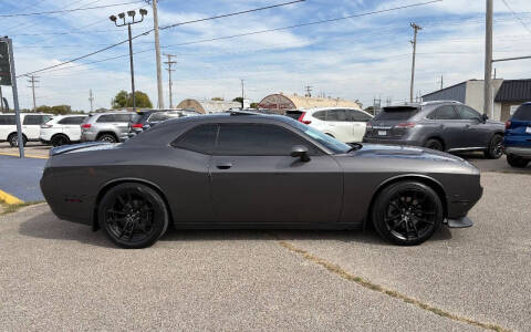 2015 Dodge Challenger SXT Plus