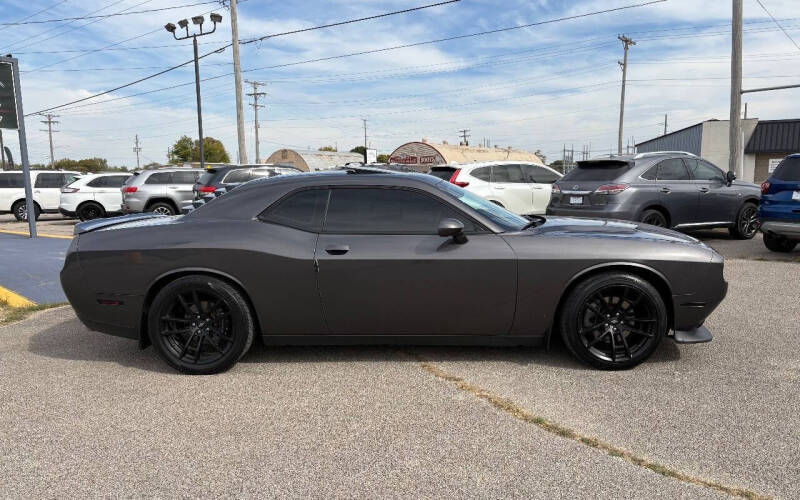 2015 Dodge Challenger SXT Plus
