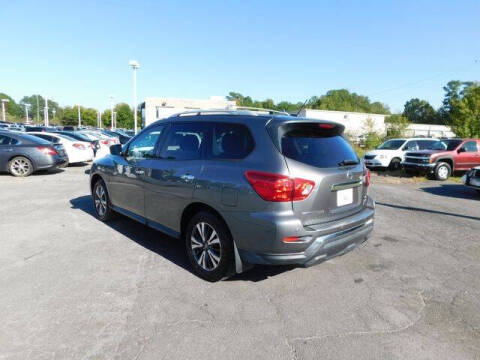 2017 Nissan Pathfinder SV