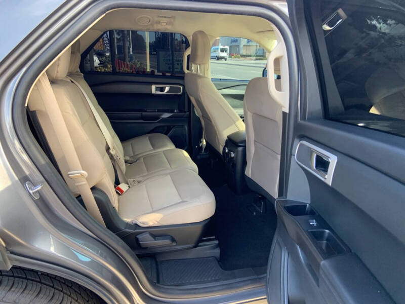 2021 Ford Explorer