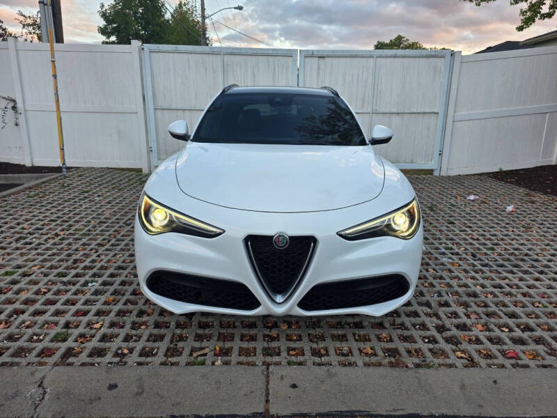 2020 Alfa Romeo Stelvio Sport's photo