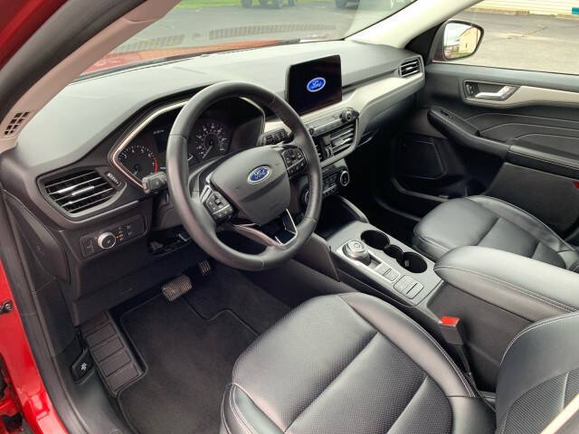 2022 Ford Escape SEL