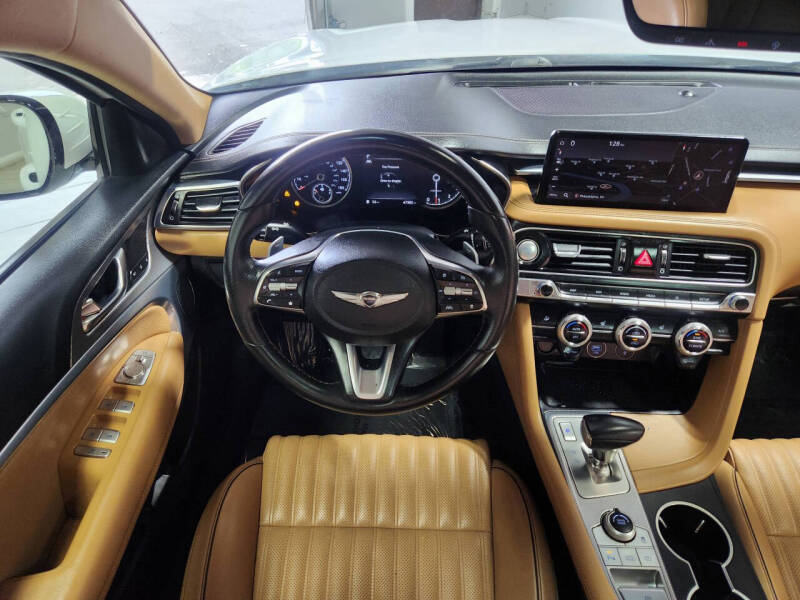 2022 Genesis G70