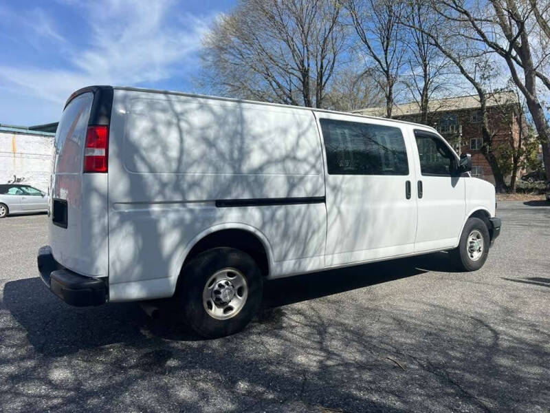 2020 Chevrolet Express 2500