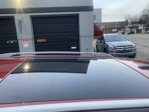 2017 Nissan Pathfinder SL