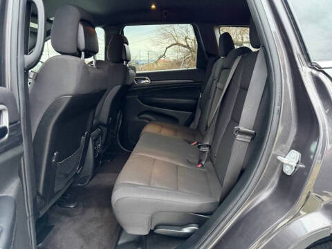 2019 Jeep Grand Cherokee Laredo