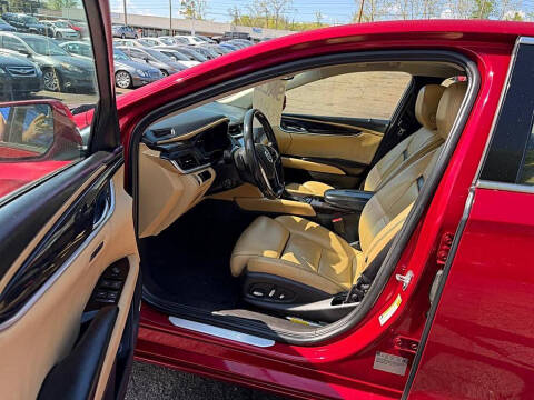 2013 Cadillac XTS Luxury Collection