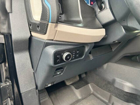 2023 Ford Bronco Base Advanced