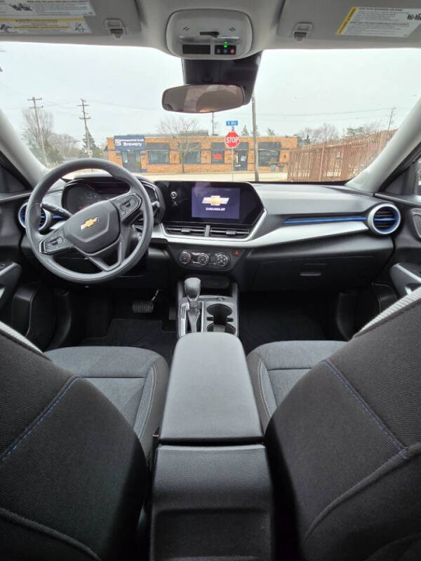 2024 Chevrolet Trax LS