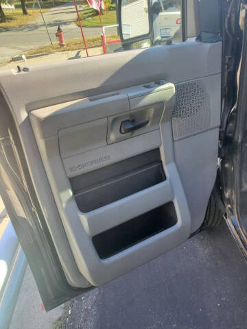 2013 Ford E-Series E-150