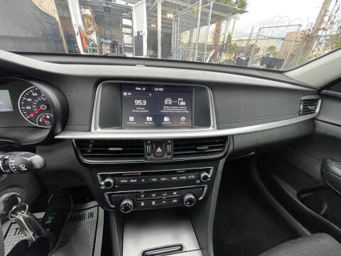2019 Kia Optima LX