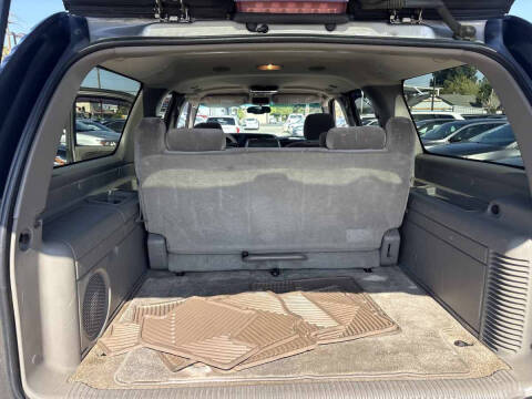2003 GMC Yukon XL 1500 SLE