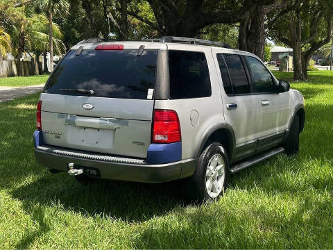2004 Ford Explorer XLT
