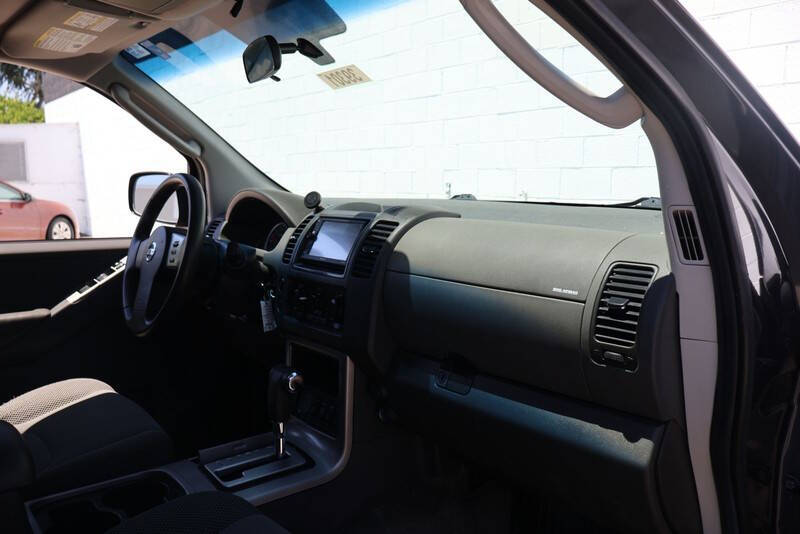 2011 Nissan Pathfinder S