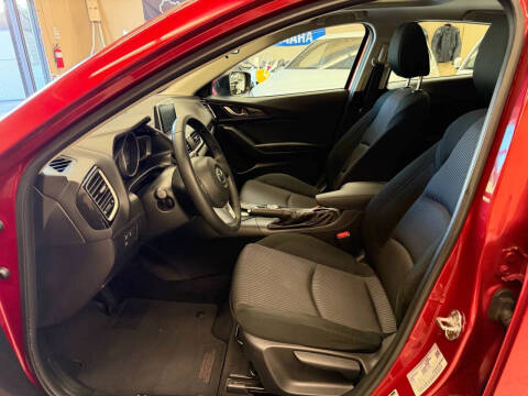 2015 Mazda MAZDA3 i Touring