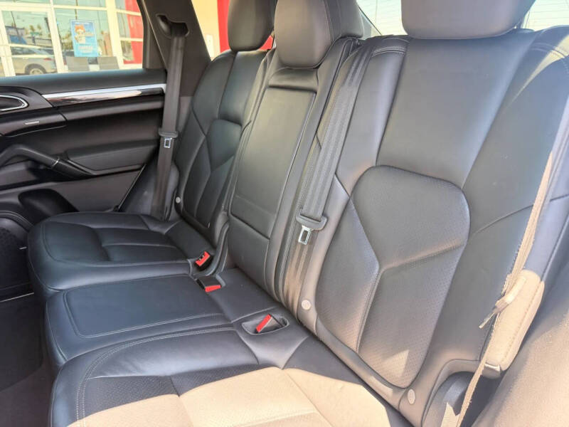 2016 Porsche Cayenne