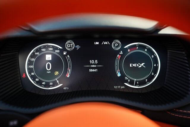 2022 Aston Martin DBX