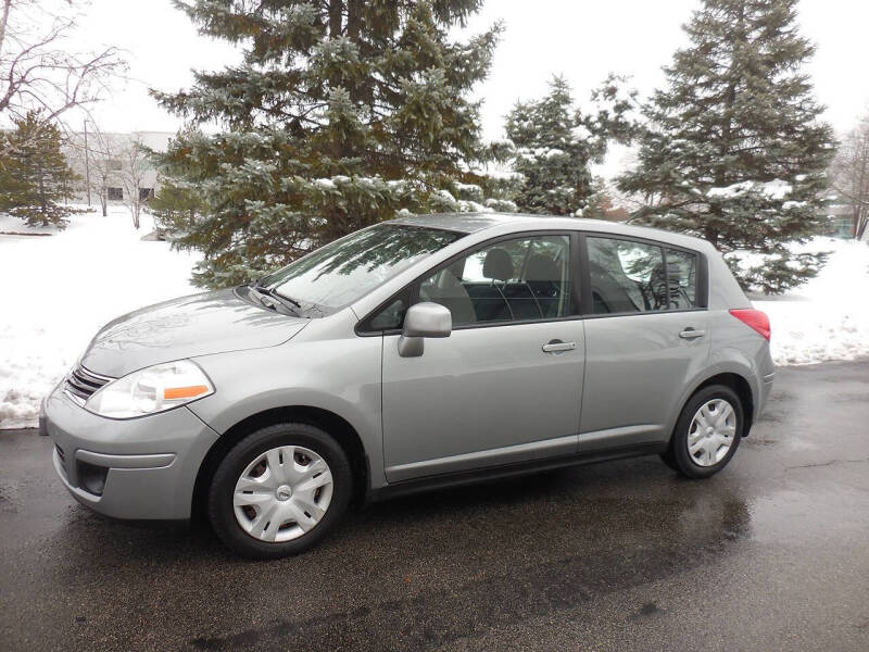 2011 Nissan Versa 1.8 S