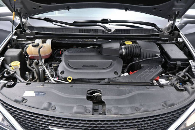 2020 Chrysler Pacifica Touring L