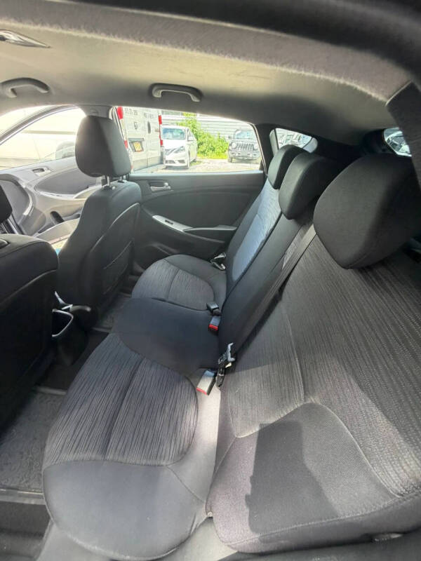 2016 Hyundai Accent SE