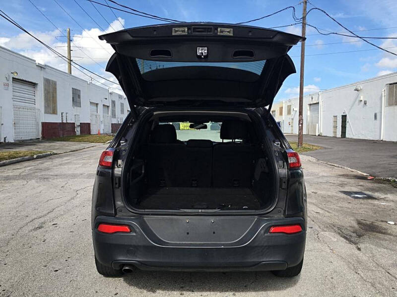 2016 Jeep Cherokee Latitude 75th Anniversary