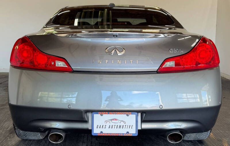 2011 Infiniti G37 Coupe x