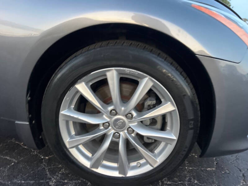 2011 Infiniti G37 Coupe x