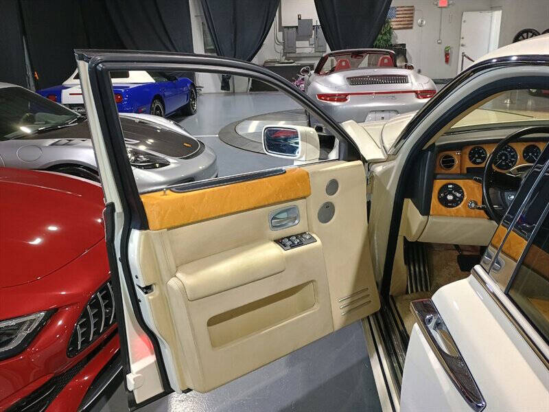 2006 Rolls-Royce Phantom 26