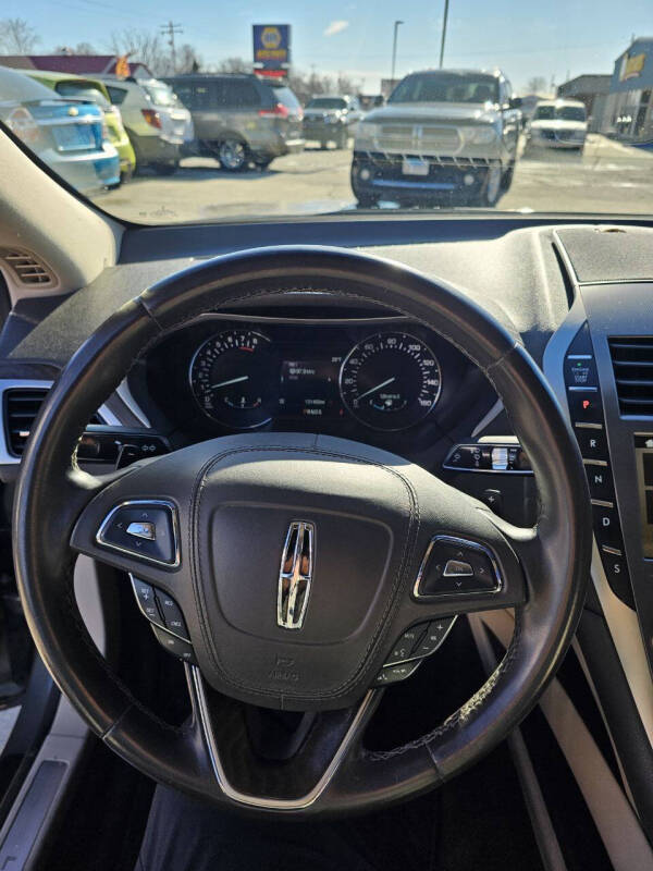 2017 Lincoln MKZ Select