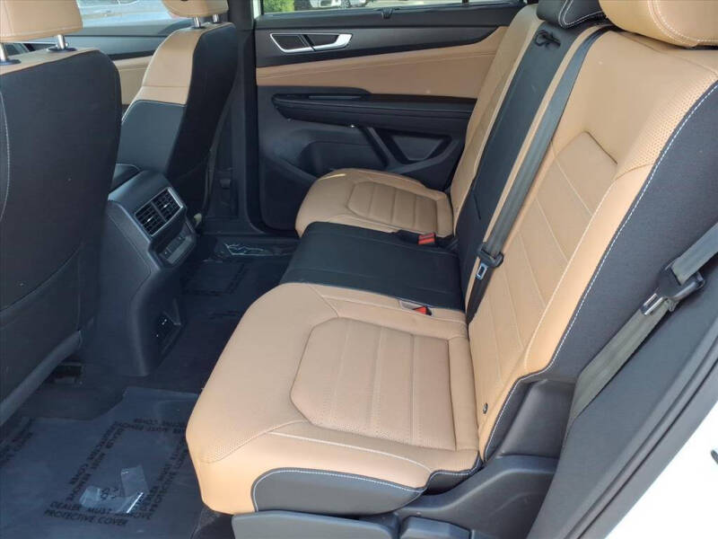 2026 Volkswagen Atlas Cross Sport SEL R-Line Black 4Motion