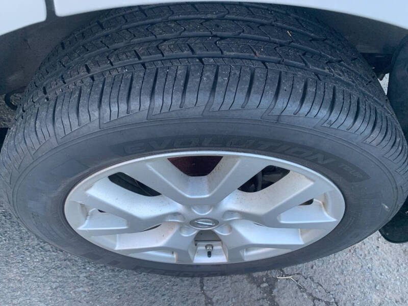 2011 Nissan Rogue SV