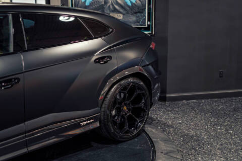 2023 Lamborghini Urus Performante